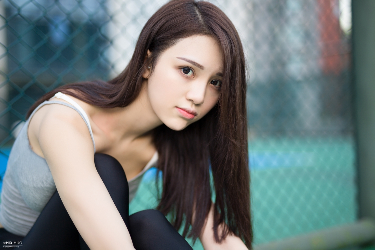长发可爱迷人网球美女5K壁纸5472x3648.jpg